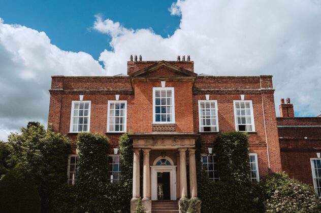 The stunning Georgian architecture of Iscoyd Park.