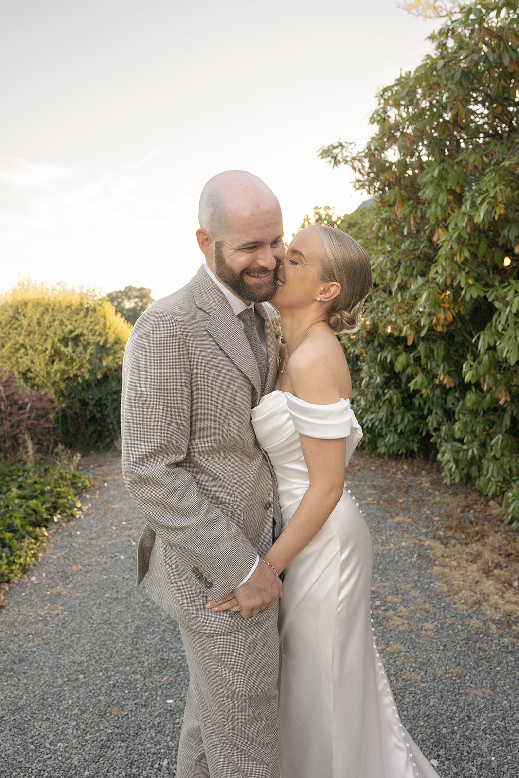 Documentary wedding photography in Shropshire – Unposed documentary couples portrait photo by Shropshire wedding photographer Indie Love.